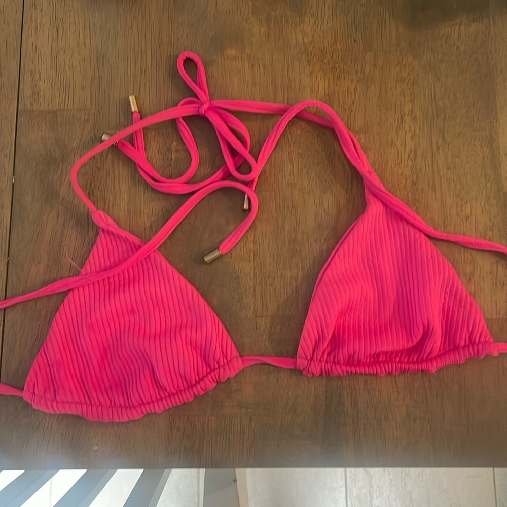Monday Swimwear Pink Bikini Top M